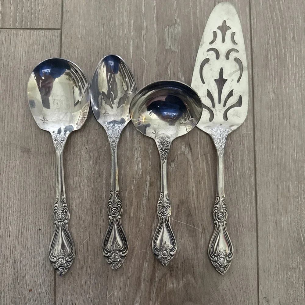 Stanley Roberts SRB269 Stainless Korea Serving Set Of 4 Korea